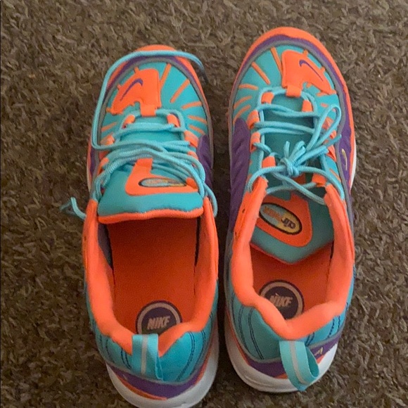*Hard To Find* Vibrant Nike Air Max 98 Cone - Picture 4 of 5